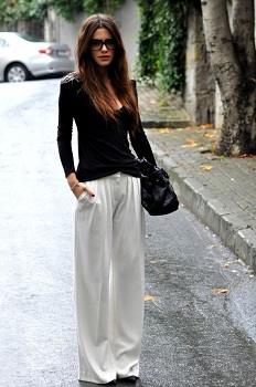 White based flared palazzo pants