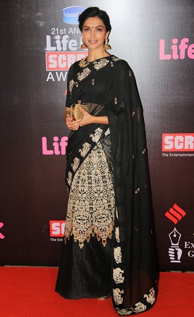 Deepika Padukone in Umang Award function saree