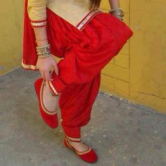 Punjabi Matching Suit Jutti