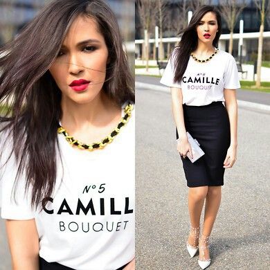 Casual cropped t-shirt with pencil skirt