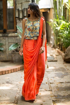 Crop Top Saree Draping Style - FashionBuzzer.com