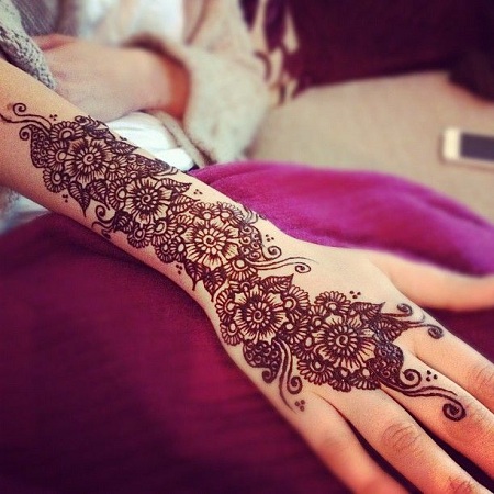 Arabic Back Mehendi Design