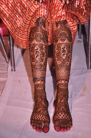 Beautiful Mehendi DEsign For Feet