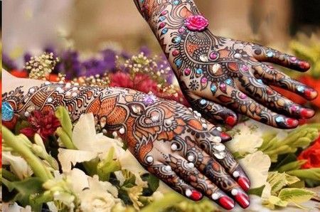 Beautiful Multicolored Mehendi Design