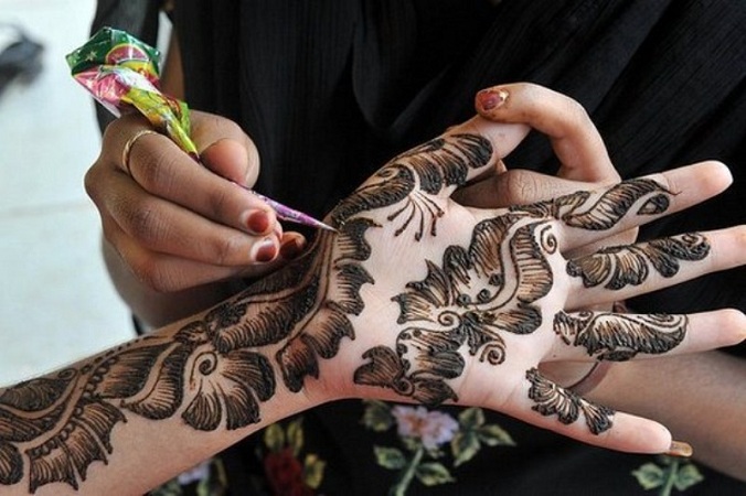 Leafy Shaded Mehendi Design