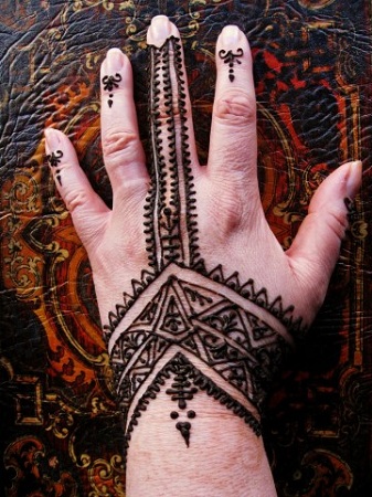 Moroccan Mehendi Design For Back