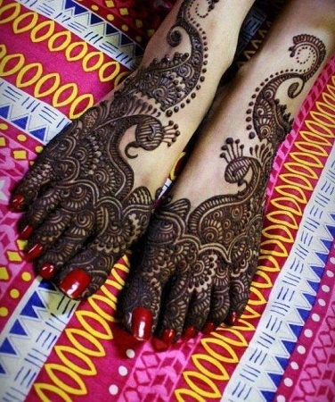 Peacock Mehendi Design For Feet