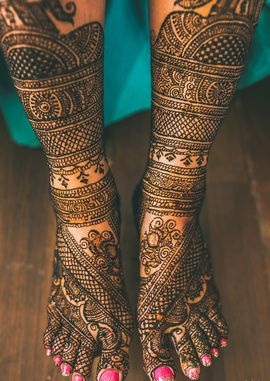 Stylish Full Leg Mehendi