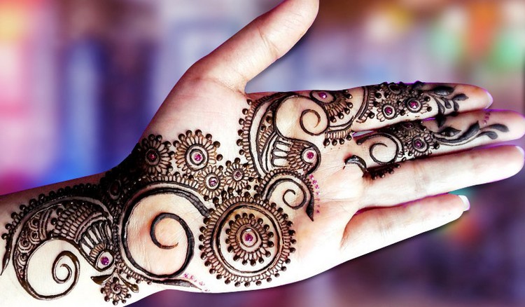 Stylish Punjabi Mehendi Design