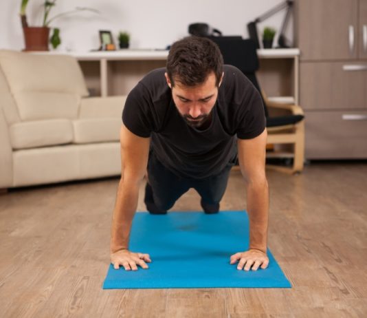 build a strong bulky body just at home