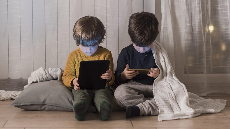 Relying Too Heavily on Screen Time for Baby Entertainment